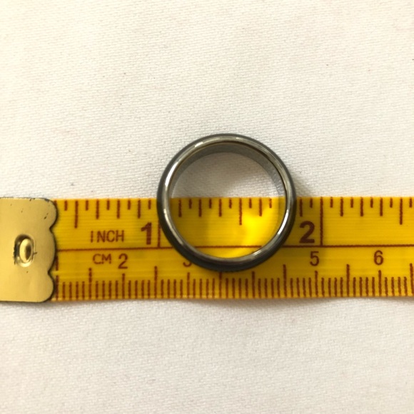 Pretty mood ring band 3/4” in diameter - Picture 3 of 3